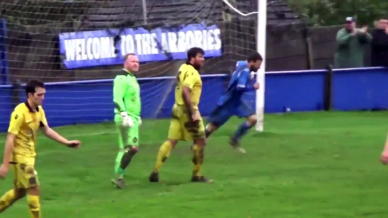 Un match de fou dans le championnat amateur anglais !