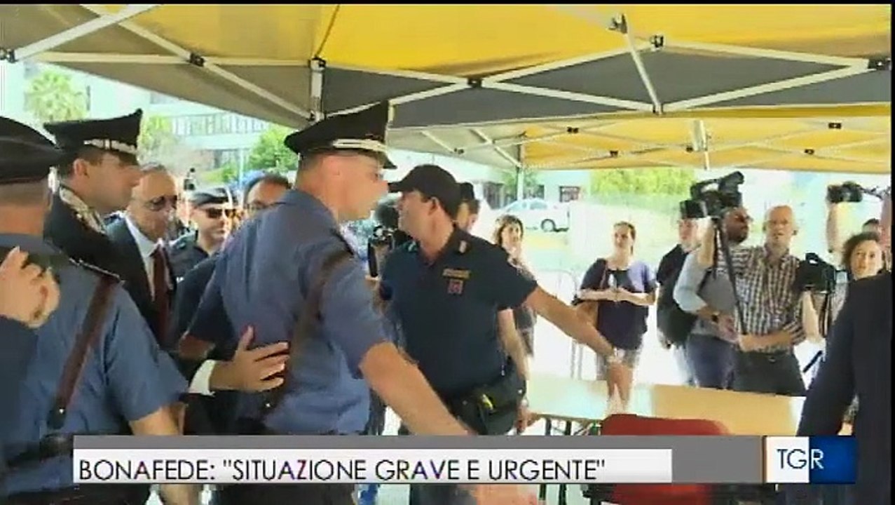 Ministro Bonafede a Bari per Tribunale nella tendopoli "situazione grave ma interverremo"