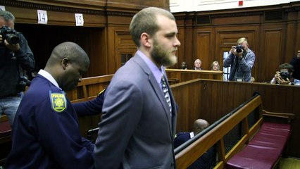 Prisão perpétua para sul-africano que matou pais e irmão