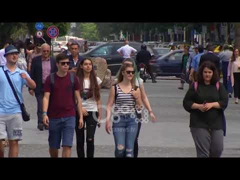 Ora News - Tiranë, emrat e fituesve të fazës së parë për kreditë e buta