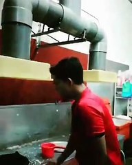 Sedap suara abang ni nyanyi lagu raya 