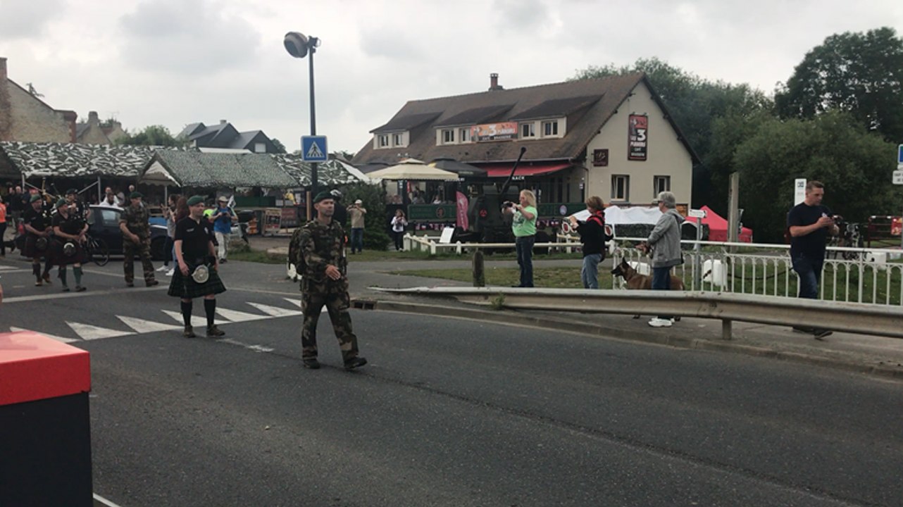 74 e D-Day : les commandos franchissent Pegasus Bridge