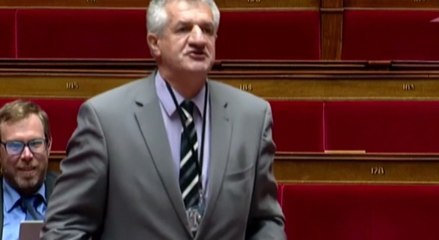 "C'est une honte !" : Jean Lassalle, en colère, hurle à l'Assemblée nationale