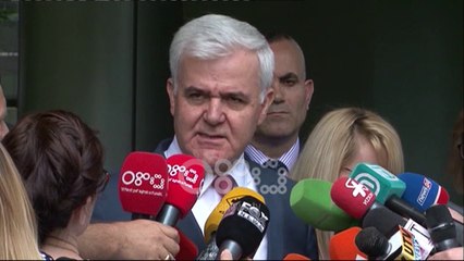 Ora News - Lu pas takimit me Xhafaj: Po ndjek me vëmendje akuzat