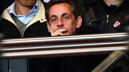 Le succès d’un livre dans les couloirs de l’Elysée met en rogne son auteur