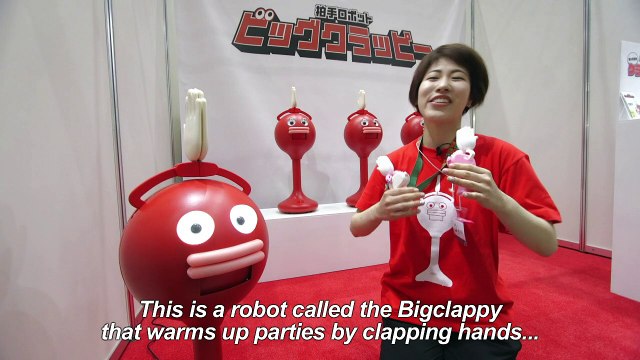 Bewildering 'Clapping robots' warm up Tokyo Toy Show