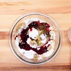 فيديو طريقة تحضير الكوكيز المخملية الحمراء بحشوة النيوتيلا