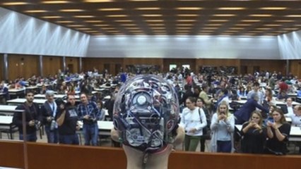 Sophia, la robot humanoide más avanzada  del mundo, visita Navarra