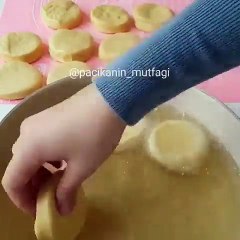 طريقة عمل الدونات المحشية