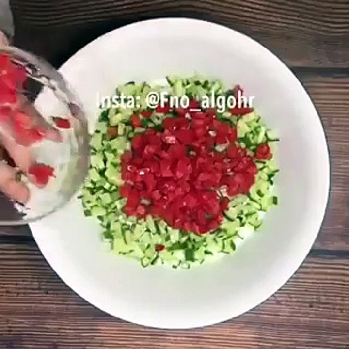 طريقة عمل سلطة الحمص  بالفيديو
