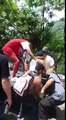 #NicaraguaQuierePazVándalos financiados por la derecha agreden a la caravana sandinista que viajaba hacia Managua en la La Trinidad, Estelí. Se reporta 1 fall