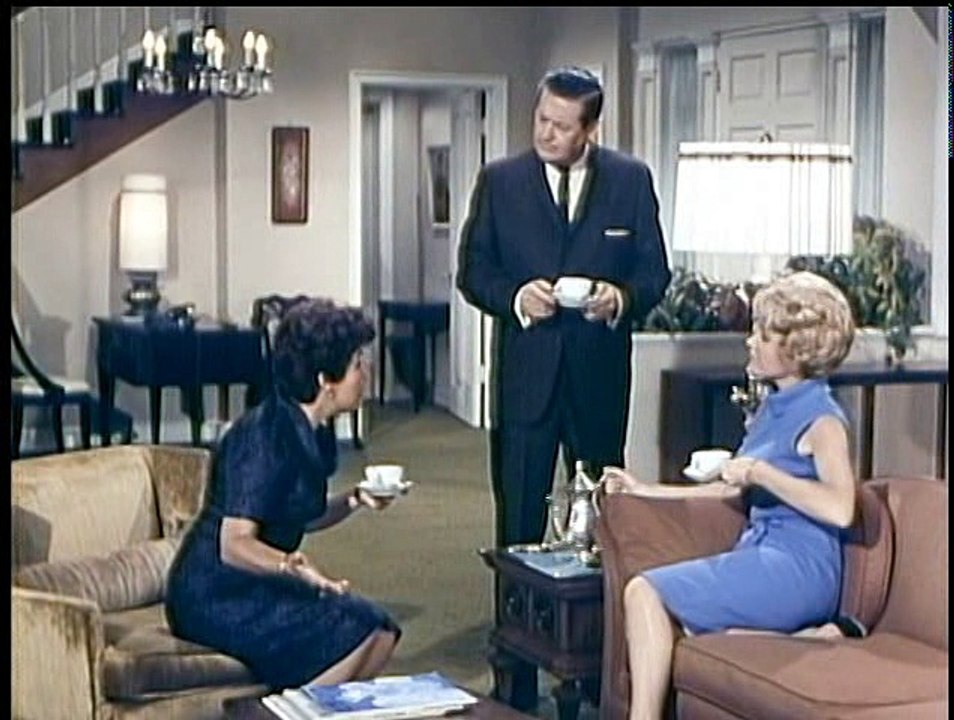 HAZEL · S04 E14 · Hazel Squares the Triangle