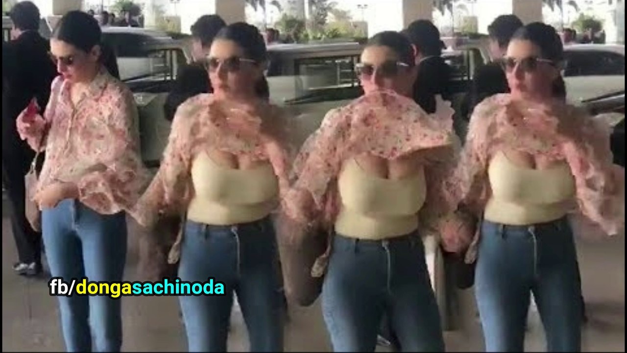 Hansika Motwani Wardrobe Malfuction  In Public At Airport