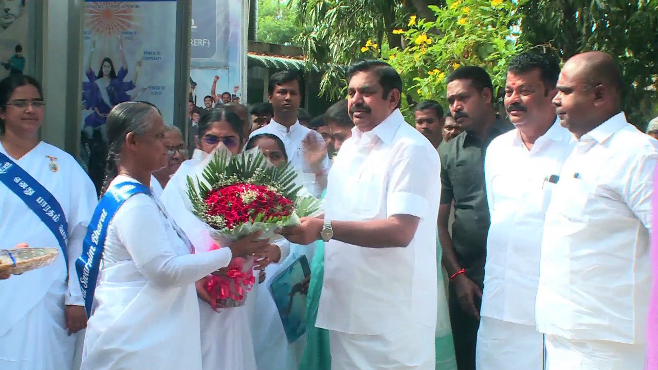 எனது பாரதம், பொன்னான பாரதம்.. கொடியசைத்து துவக்கி வைத்தார் முதல்வர் பழனிச்சாமி-வீடியோ
