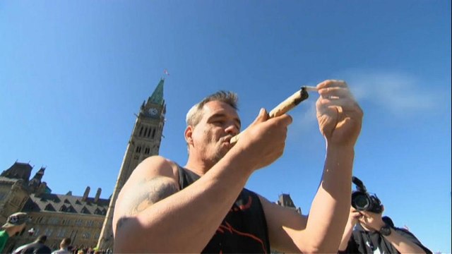 В Канаде легализуют марихуану