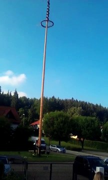 Il fait tomber le poteau du mauvais coté - FAIL