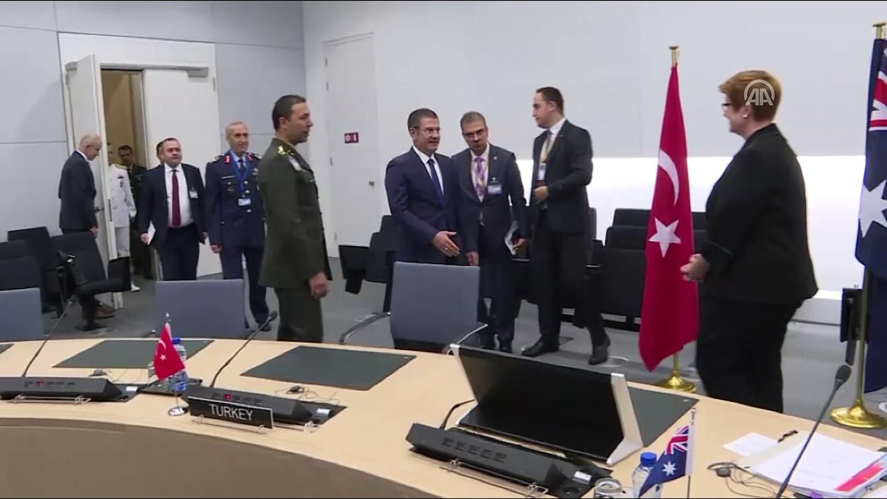 Milli Savunma Bakanı Canikli, Avustralyalı mevkidaşıyla görüştü - BRÜKSEL