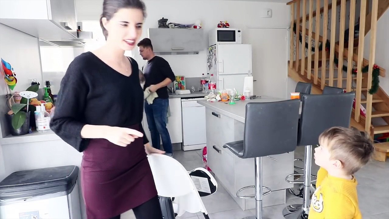 BEBE VOMIT DANS SON SOMMEIL !!!! - VLOG FAMILLE