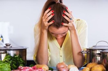 5 Very Basic Things Everyone Should Know How To Do In The Kitchen