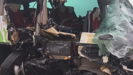 La colisión entre un autobús y un camión en la A-4 deja 11 heridos, 2 graves