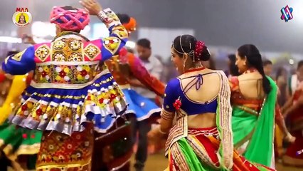 રમે અંબે માં.- ગુજરાતી ભક્તિ સોન્ગ - Rame ambe ma chachar na chowk ma - ગાયક વનિતા શાહ