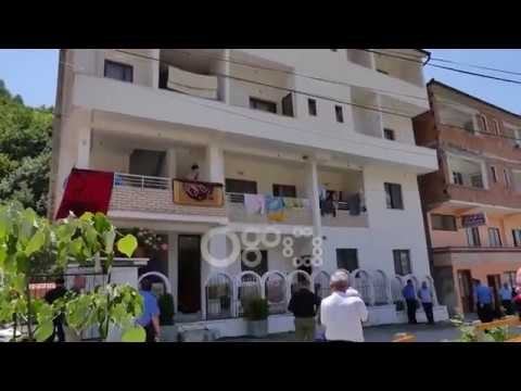 Ora News - Djali që vrau prindërit në shock: Pranon krimin por s'e di se viktimat janë prindërit