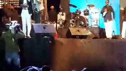 Live Fally Ipupa au place du souvenir