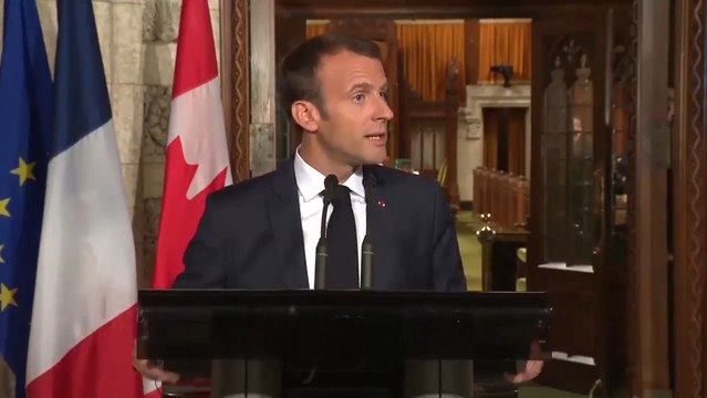El presidente francés, Emmanuel Macron, ha avisado a Donald Trump de que el acuerdo puede firmarse sin la presencia de EEUU