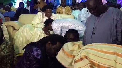 La belle surprise de Wally Seck à son marabout Cherif Abdou Rahman Fall Tilala