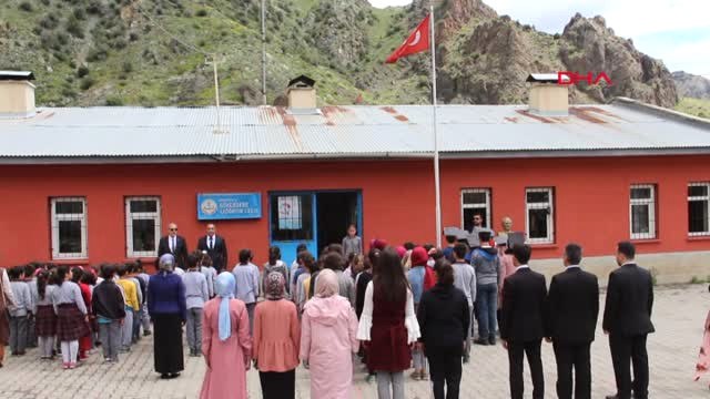 Erzurum Karton Keple Mezuniyet Coşkusu Yaşadılar