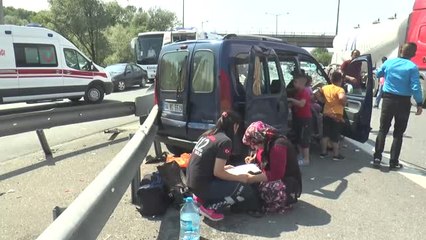 Otomobil ile Hafif Ticari Araç Çarpıştı: 5 Yaralı