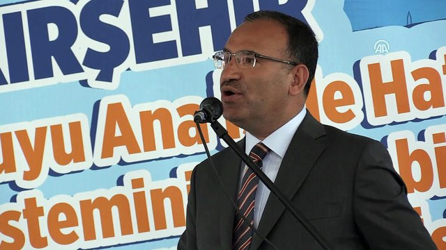 Bozdağ: 'Bu CHP ne yapıyor? Milletin gözüne girmek için atmadığı takla kalmadı' - KIRŞEHİR