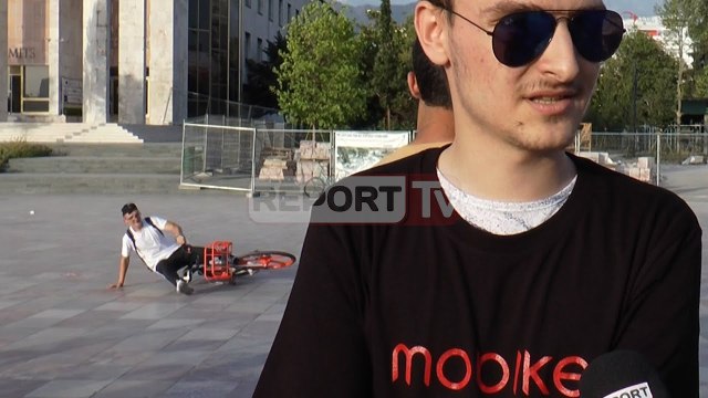 Ai momenti kur mendon se je Lance Armstrong ne biciklete