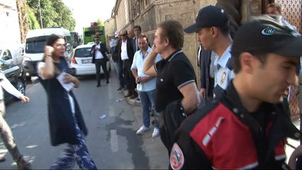 Ünlü isimlerden Demirören ailesine taziye ziyareti