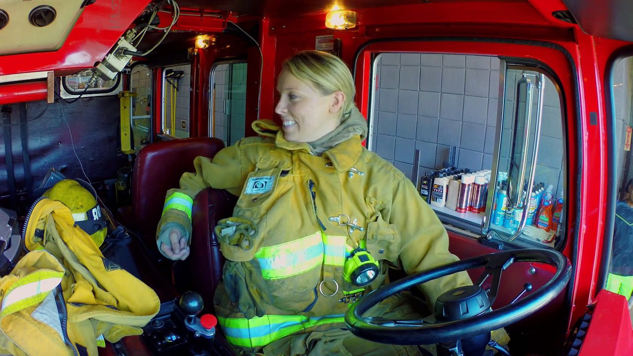 Firefighting with Niecy Nash - Kevin Hart- What The Fit Episode 14 - Laugh Out Loud Network