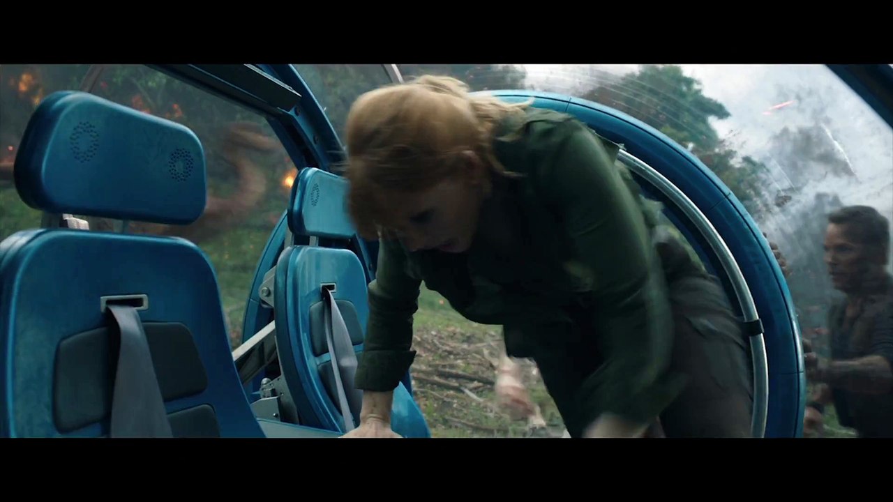 Jurassic World Fallen Kingdom Clip - The Carnotaurus