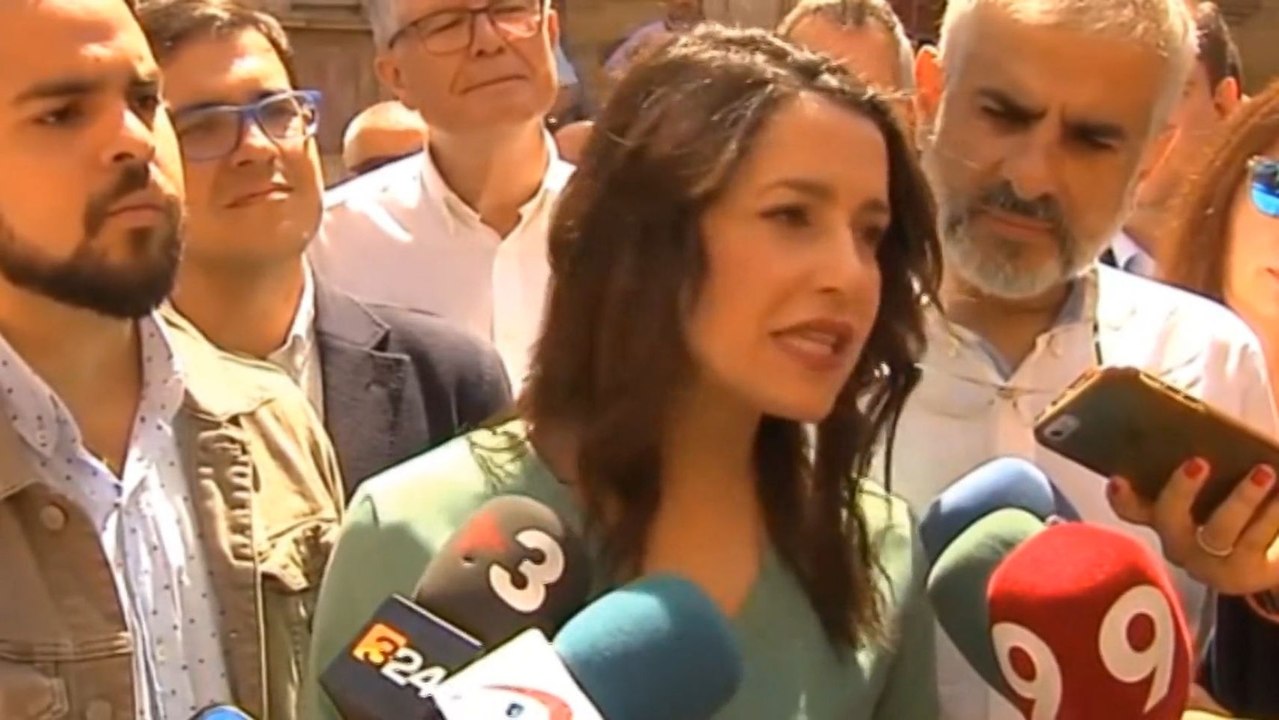 Arrimadas se hace fuerte en el bastión 'indepe' de Vic: "No nos van a callar"