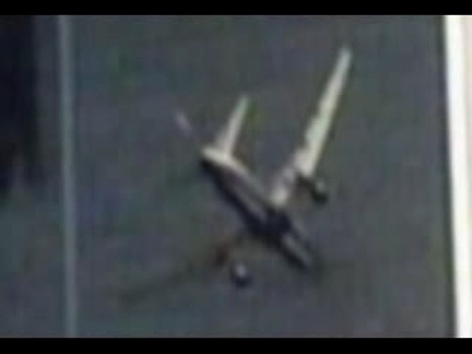 Loose Change - missile flash