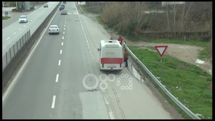 Ora News - Nis ndërhyrja në autostradë, të hënë dhe të martë Qafë Kashar-Vorë e bllokuar