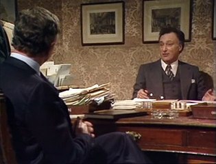 Yes Minister S01e02