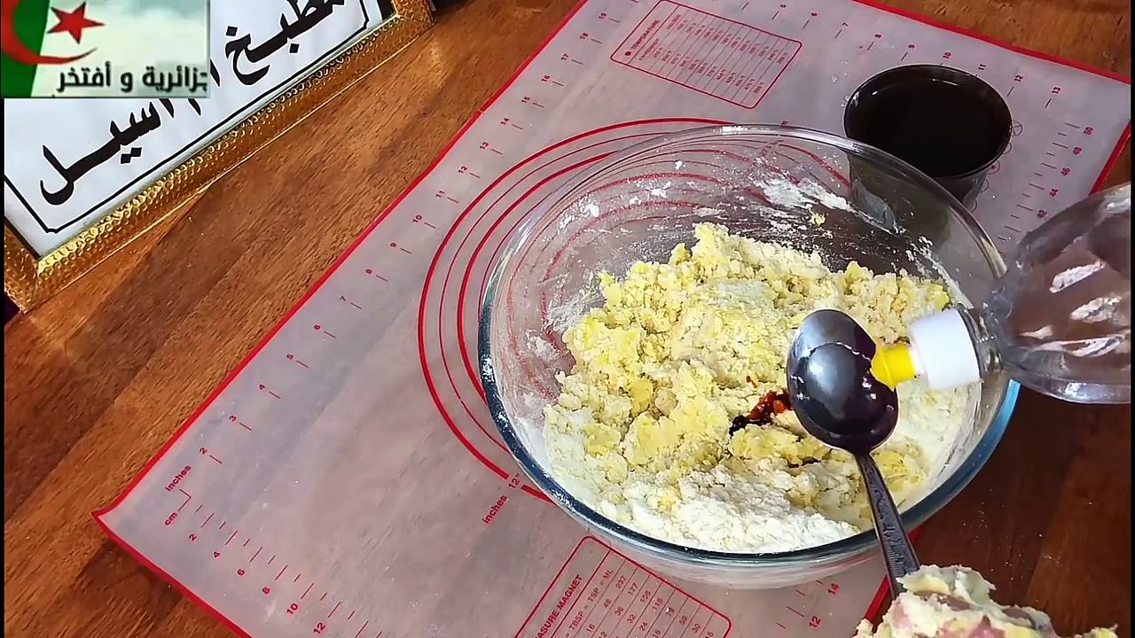 مطبخ أم أسيل: البقلاوة الجزائرية بالطريقة التقليدية بمقادير مضبوطة