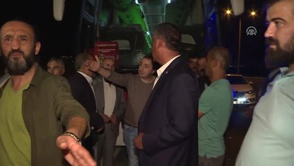 MHP Seçim Otobüsünün Camı Kırıldı - Ankara