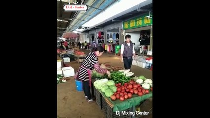 Troll ngu đường phố p11 || troll vợ người ta (Chinese) || Latest Style prank