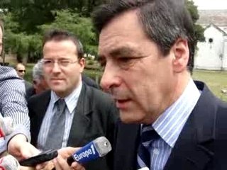 François Fillon évoque le cas Bétancourt en Argentine