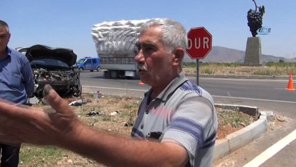 Kavşakta geçiş ihlali: 4 yaralı