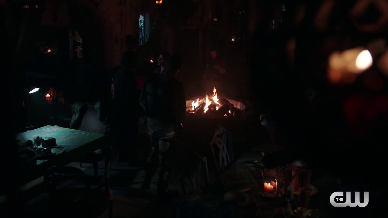 THE 100 5x04 - Sneak Peek "Pandora's Box" - Eliza Taylor, Paige Turco, Bob Morley