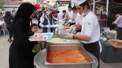 20 Bin Kişi İftar Sofrasında Buluştu