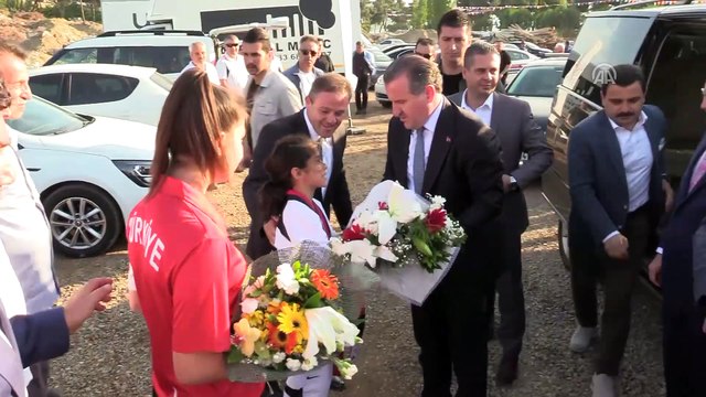 Bakan Bak: 'Türkiye çapında müthiş projeler yapıyoruz' - ÇANAKKALE