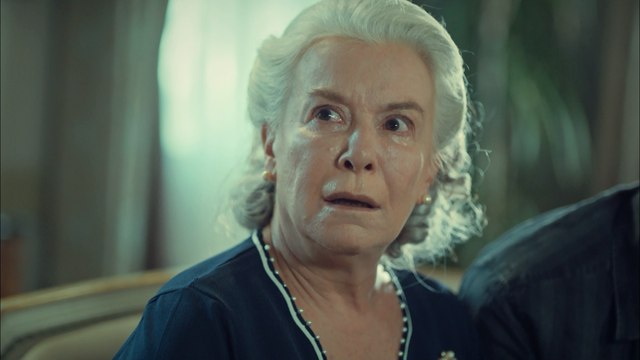 İstanbullu Gelin 53. Bölüm Esma Sultan'ı Şok Eden Teklif