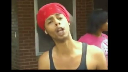 MOHAMED PRANK SES AMIS 'QUI A DÉJÀ RAMASSER 20 EUROS PARTERRE  - sakinafamily